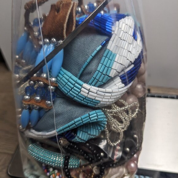 Jewelry Lot 4+ lbs 1126 Wearable Sellable Mystery Lot Free Shipping - Picture 2 of 8